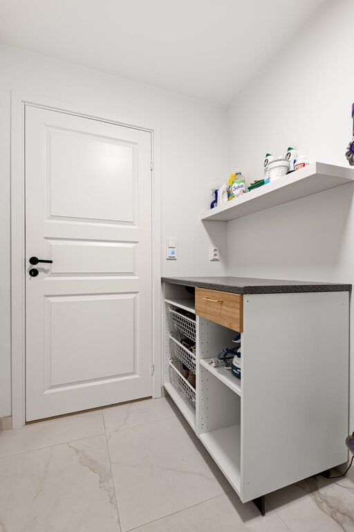 Small Space Storage Ideas That Really Work